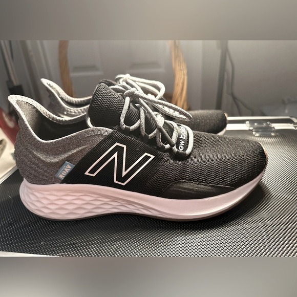 New Balance Shoes - New Balance size 7.5 running shoe